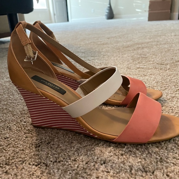 Ann Taylor sandals, size 10 - Picture 2 of 4